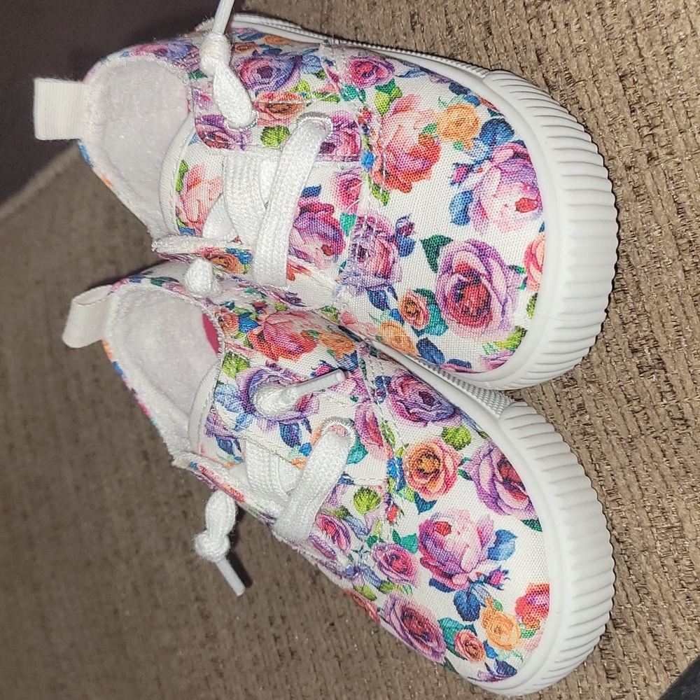 Toddler size 7 floral print shoes
